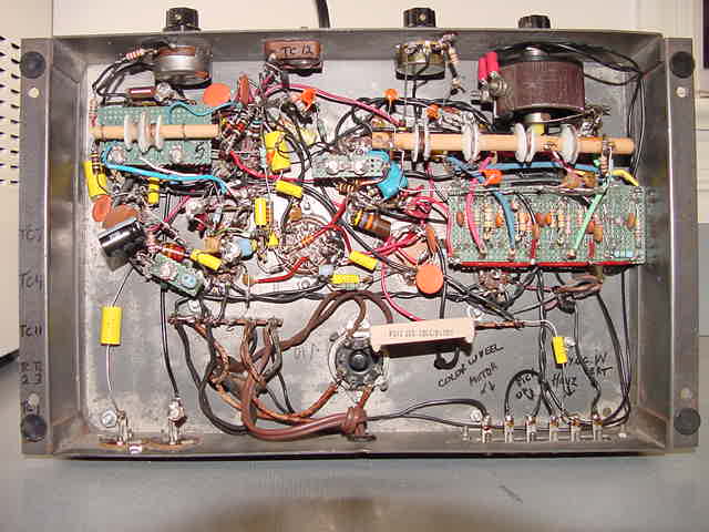 Bottom view: 
                 Homemade Colordaptor chassis. (mechanisches Farbfernsehen)